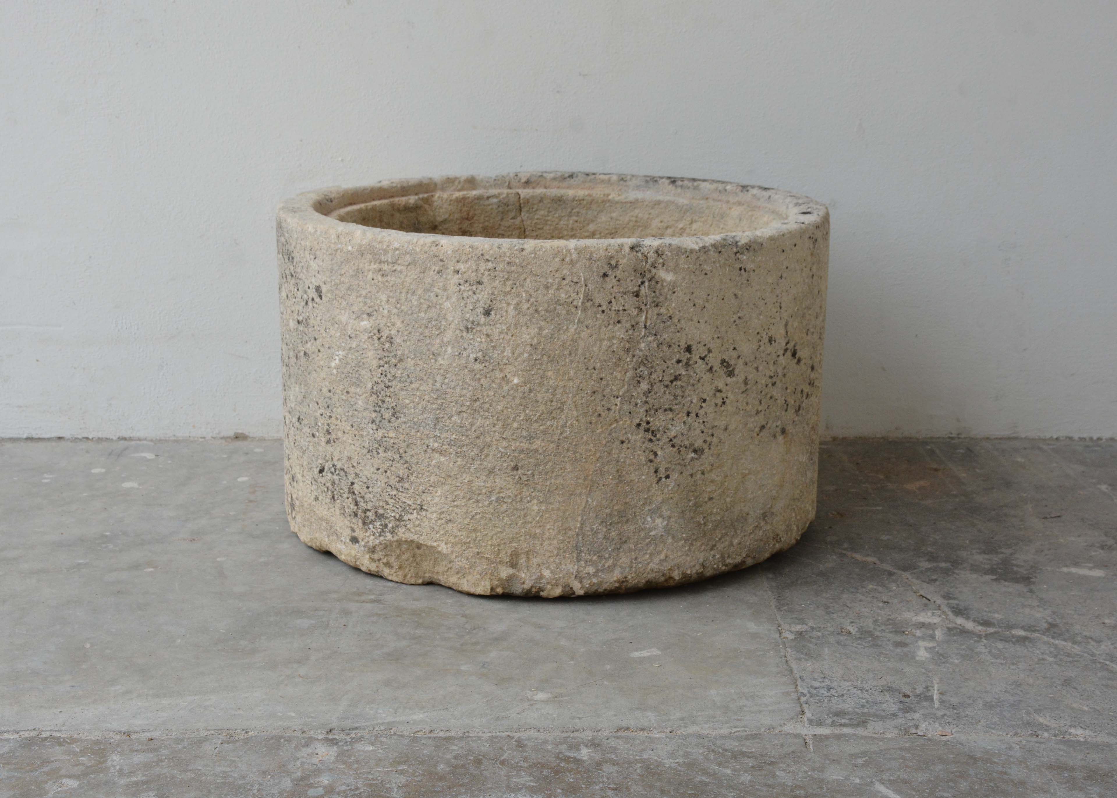 Round Bac - image 2